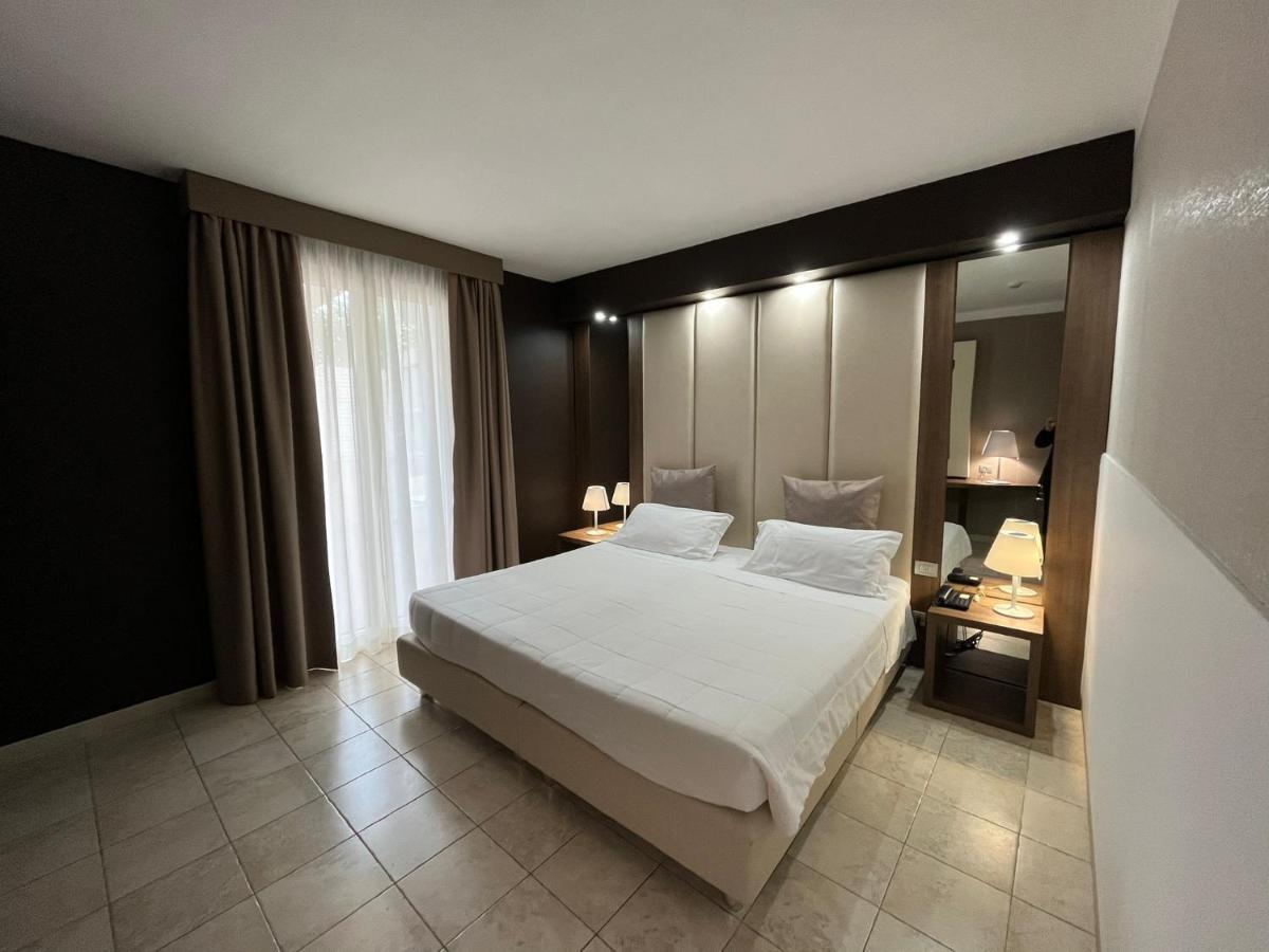 Hotel Lafayette Giovinazzo Luaran gambar